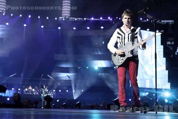 MUSE - 2013-06-21 - SAINT DENIS - Stade de France - Matthew James Bellamy - Christopher Tony Wolstenholme - Dominic James Howard